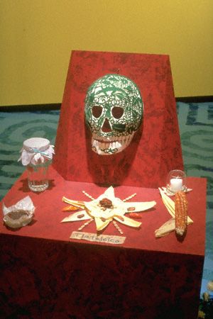 <h5>Homenaje a Tenochtitlan: An Installation for the Day of the Dead (Homage to ancient Mexico City, and Doña Marina, “la Malinche”)</h5> 